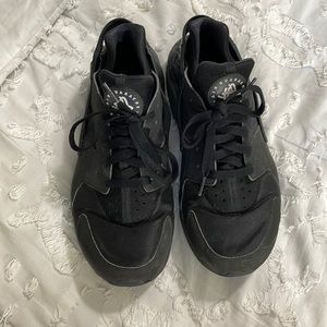 Huarache Nike Womens black shoes